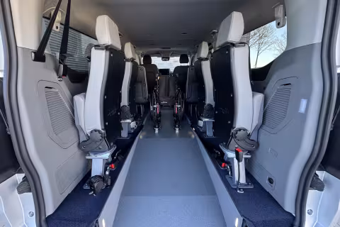 Custom L2, long décaissement pour le transport de 2  fauteuils roulants